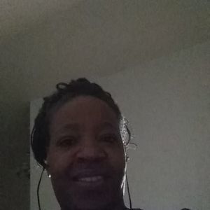 Meet your Posher, Charvette